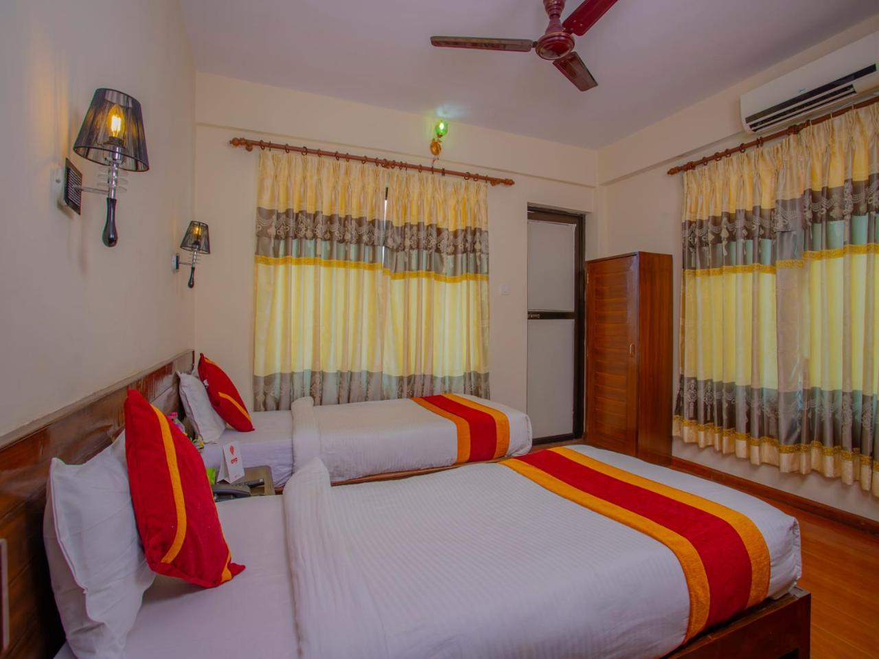 Hotel Garuda Inn 博卡拉 外观 照片