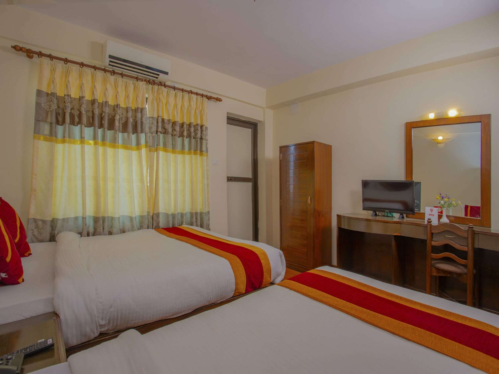 Hotel Garuda Inn 博卡拉 外观 照片